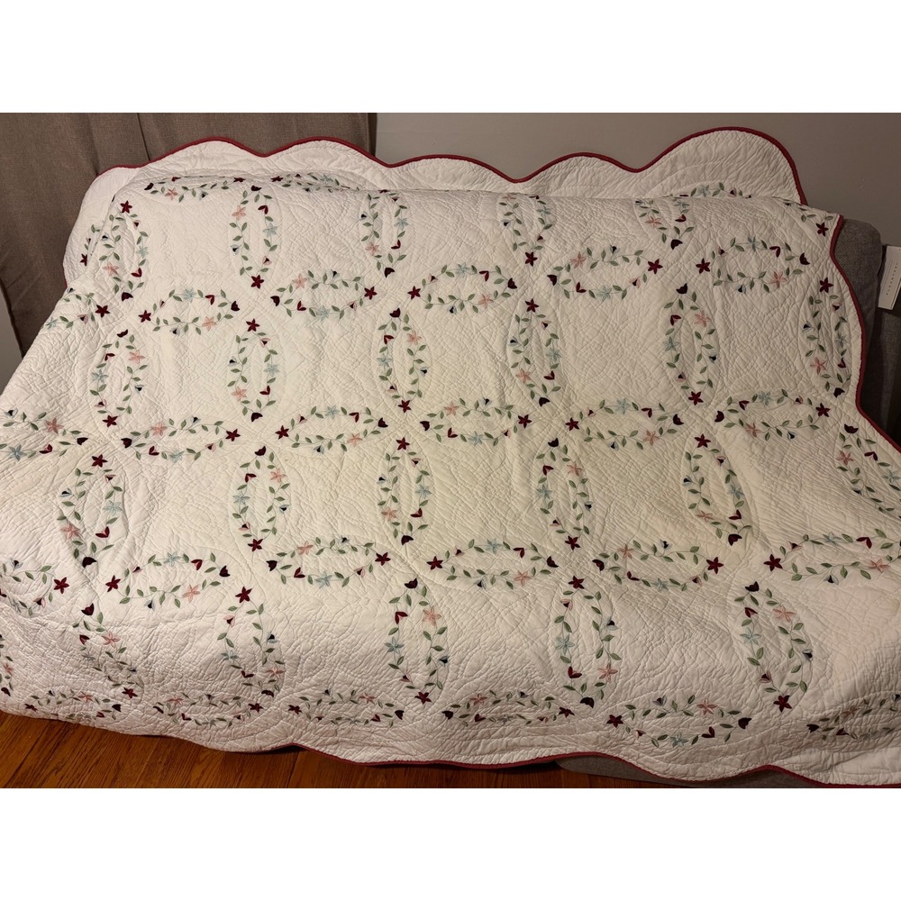 Embroidered Floral Double Wedding Ring Wreath Quilt & Sham Scalloped Edge 70x84